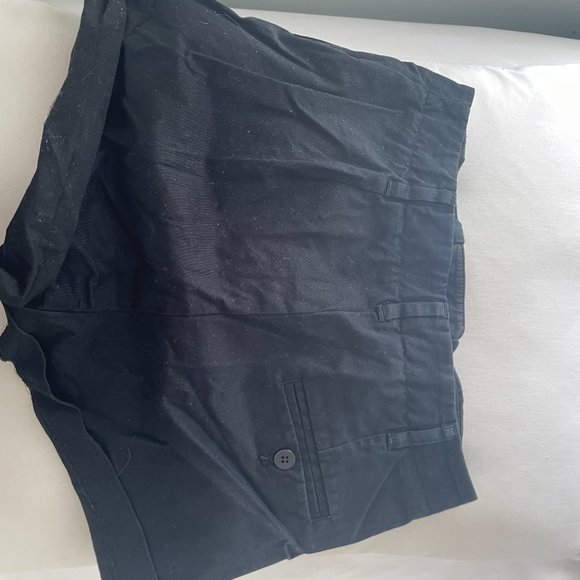 Aritzia Sunday Best Black Canva Short - Picture 4 of 4